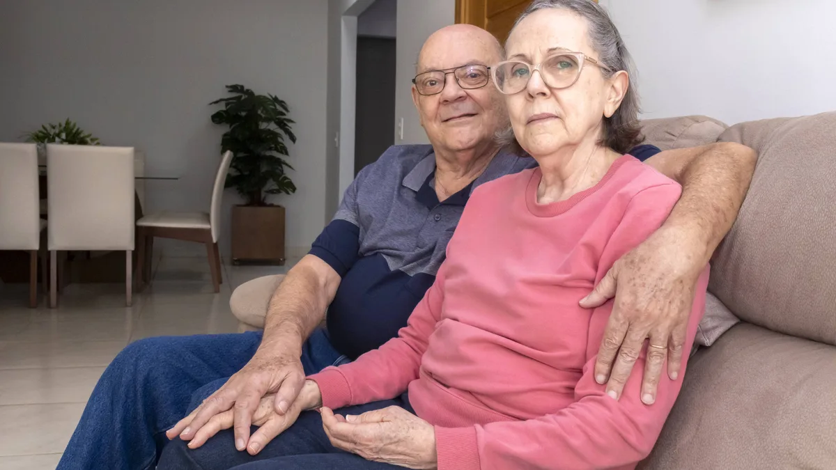 Registro fotográfico documental de Nova geração de medicamentos para Alzheimer redefine o tratamento: entenda como funcionam as terapias anti-amiloide e seu impacto na autonomia dos pacientes - Foto: Reprodução / Folha