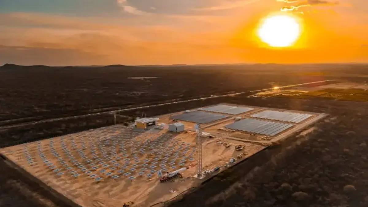 Registro fotográfico documental de Nova planta híbrida na Bahia une energia renovável e data centers: entenda como o modelo revoluciona a matriz elétrica - Foto: Reprodução / term storage.