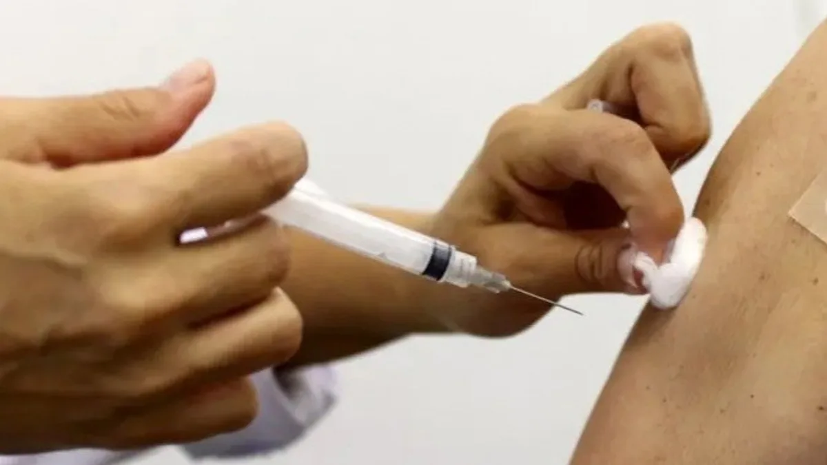 Registro fotográfico documental de Nova vacina contra 21 sorotipos de pneumococo é aprovada pela Anvisa: saiba como o imunizante protege adultos contra pneumonia e meningite - Foto: Reprodução / gov.br