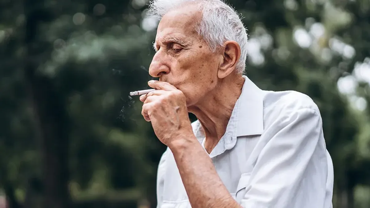 Registro fotográfico documental de Acompanhamento com 32 mil adultos revela o tamanho da proteção no cérebro de quem deixa o cigarro - Foto: Reprodução / a57.foxnews.com